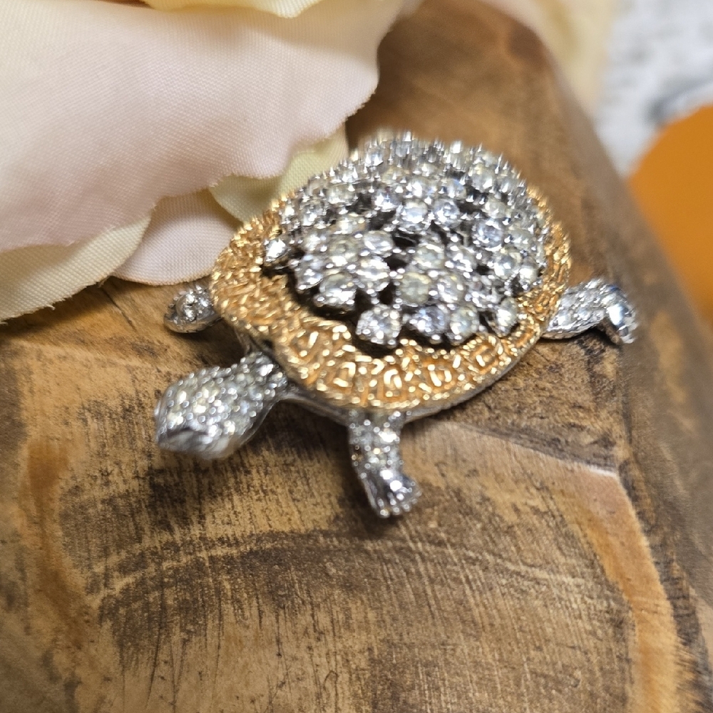Ciner Rhinestone Turtle Brooch Two Tone Figural,  Signed, Vtg